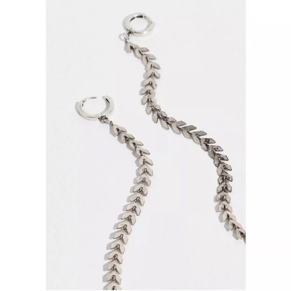 Free People Lights Out Dangle Earrings NWT - Picture 3 of 6